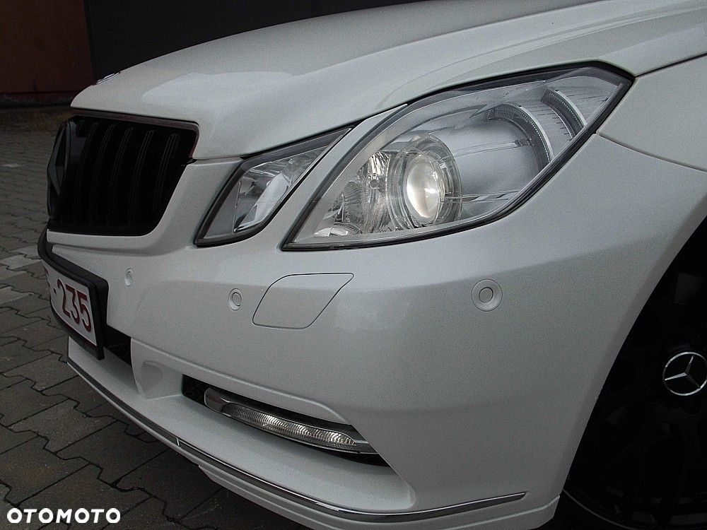Mercedes-Benz Klasa E 200 CGI BlueEFFICIENCY Automatik Avantgarde - 25