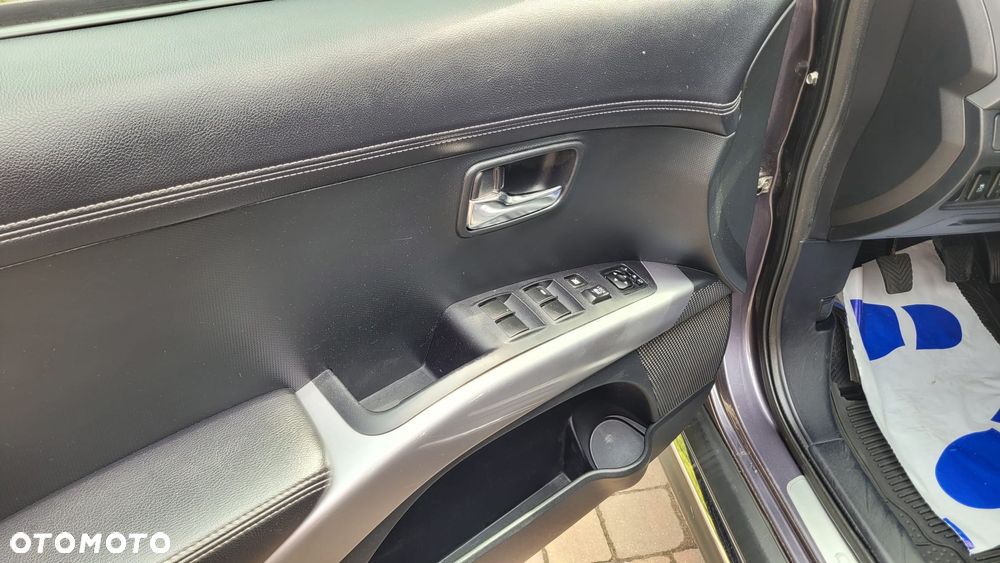 Mitsubishi Outlander 2.2 DI-D 4WD Invite - 21