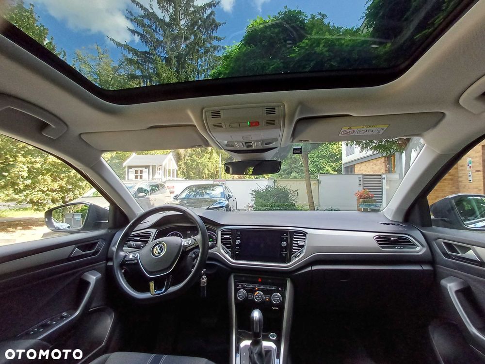 Volkswagen T-Roc - 3