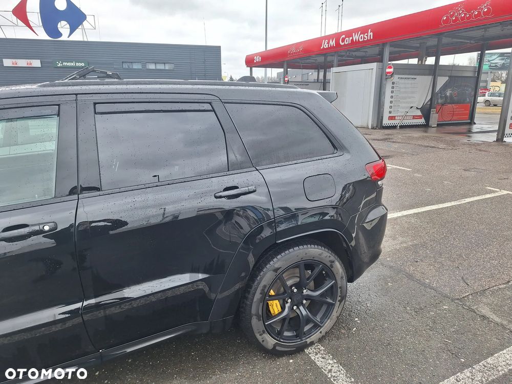 Jeep Grand Cherokee - 8