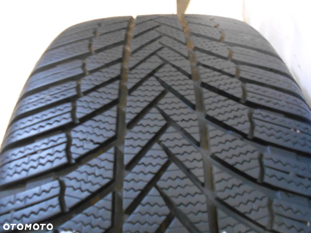 OPONY 255/50R19 BRIDGESTONE BLIZZAK LM005  AO DOT 0824 - 4