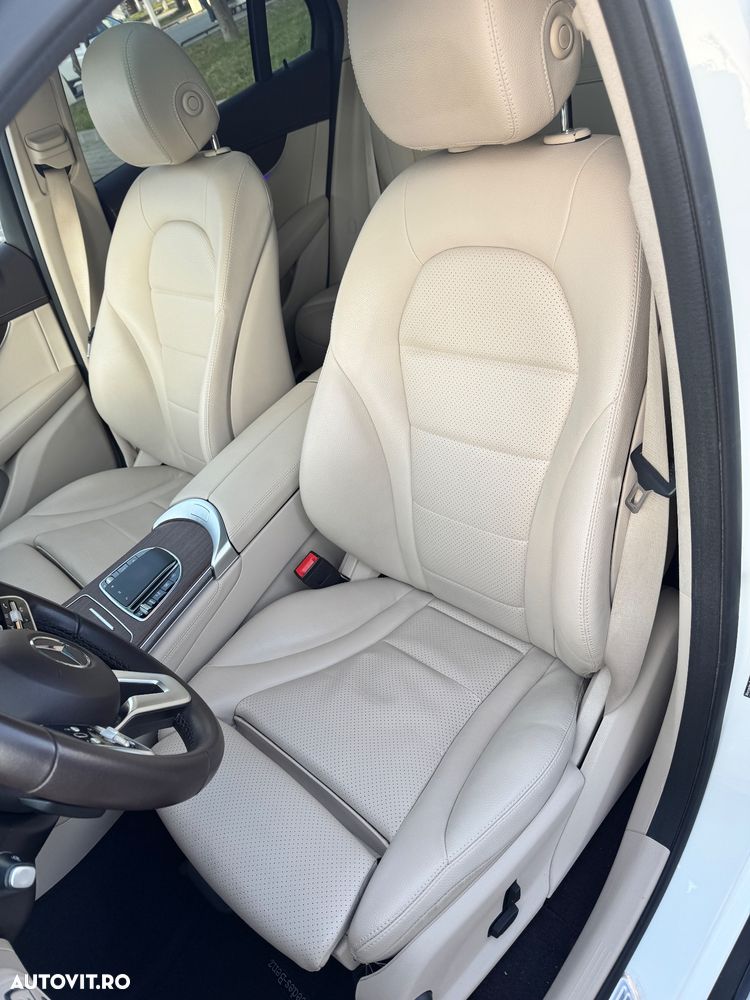 Mercedes-Benz GLC 220 d 4MATIC - 12