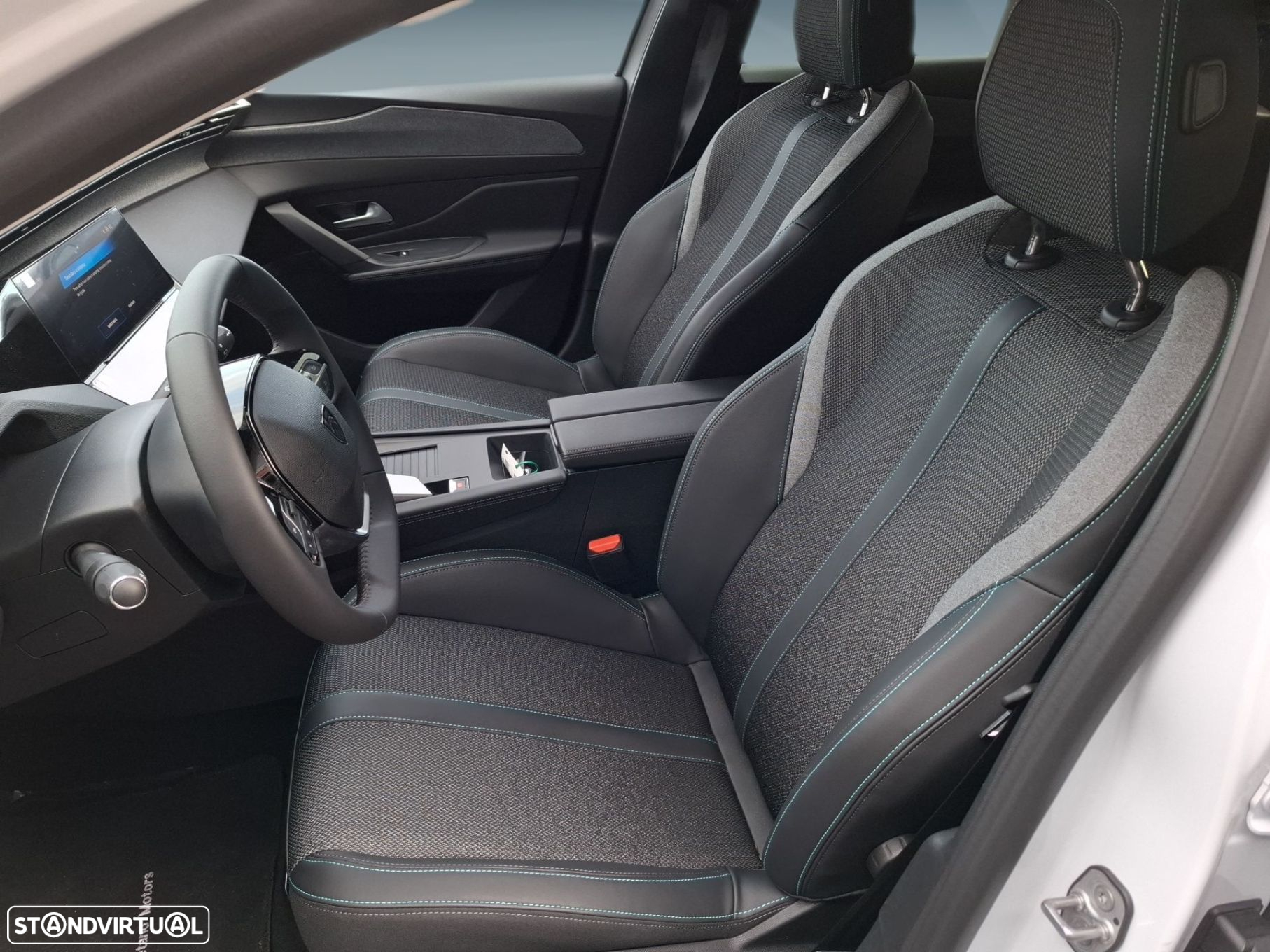 Peugeot e-308 54 kWh Allure - 11