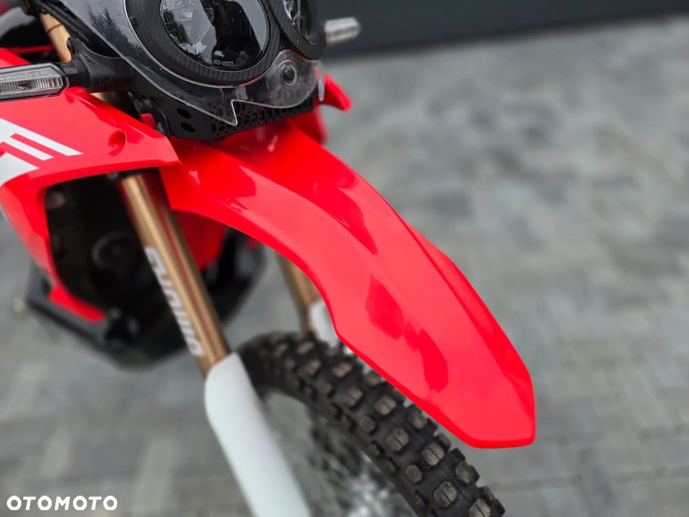 Honda CRF - 16