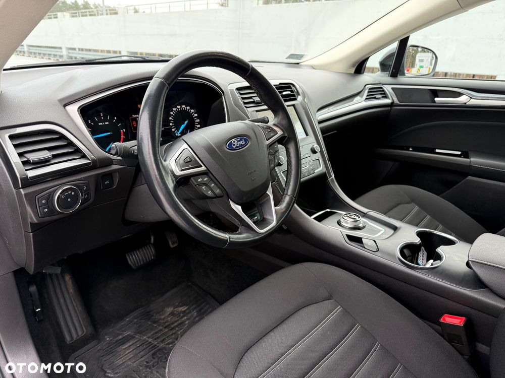 Ford Mondeo 2.0 TDCi Trend PowerShift - 14