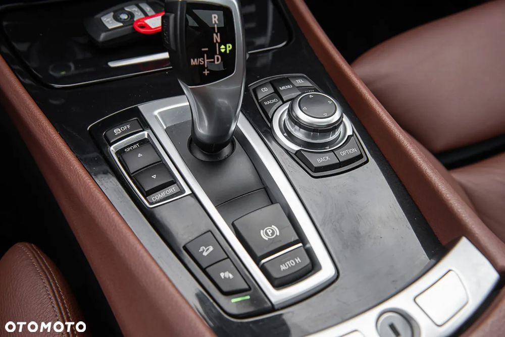 BMW 5GT 535i xDrive - 28