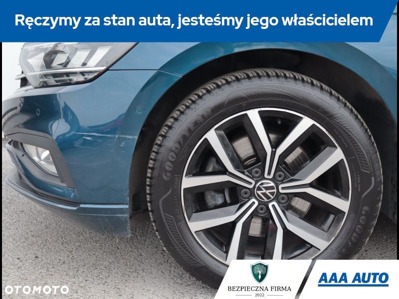 Volkswagen Passat - 17