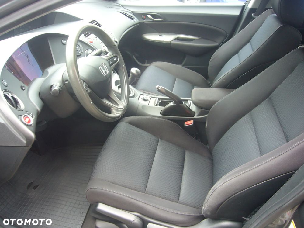 Honda Civic 1.4 Comfort - 11