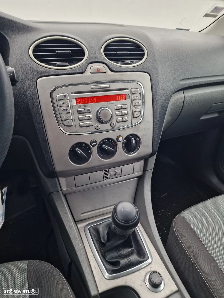 Ford Focus 1.6 TDCi Connection - 14