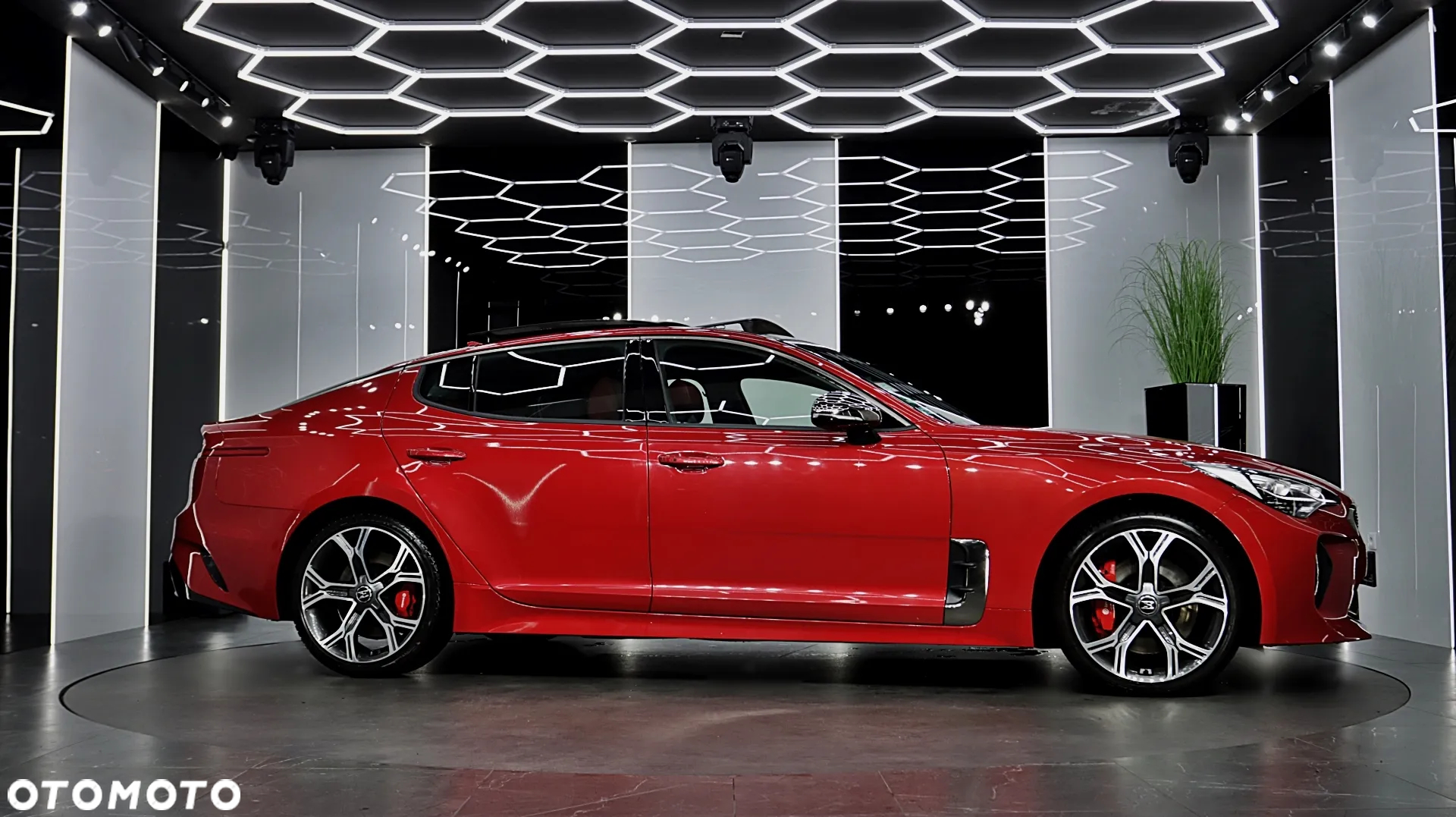 Kia Stinger 3.3 T-GDI V6 GT AWD - 12