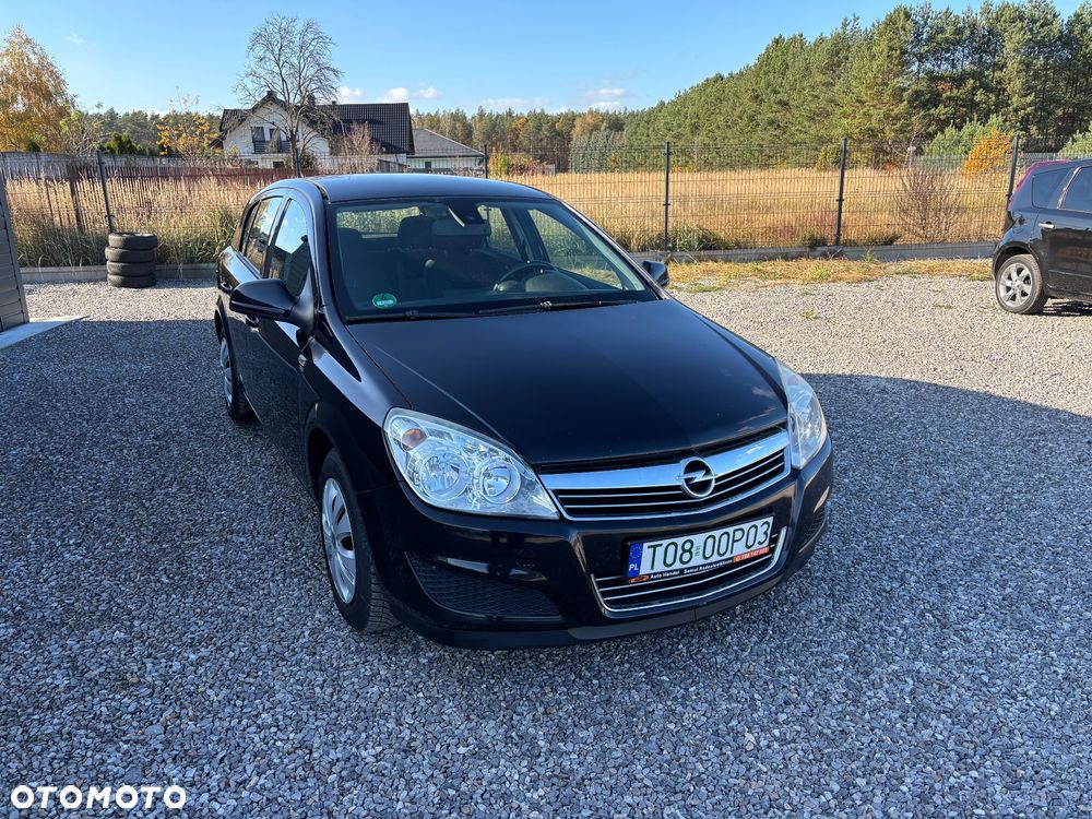 Opel Astra 1.6 Edition 111 Jahre - 3