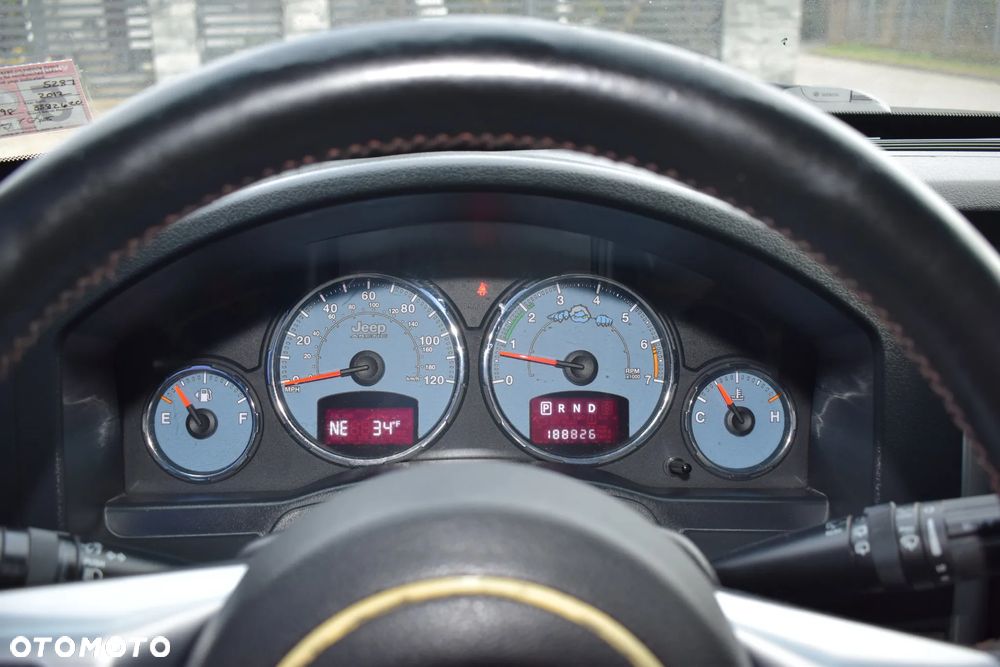 Jeep Liberty - 18