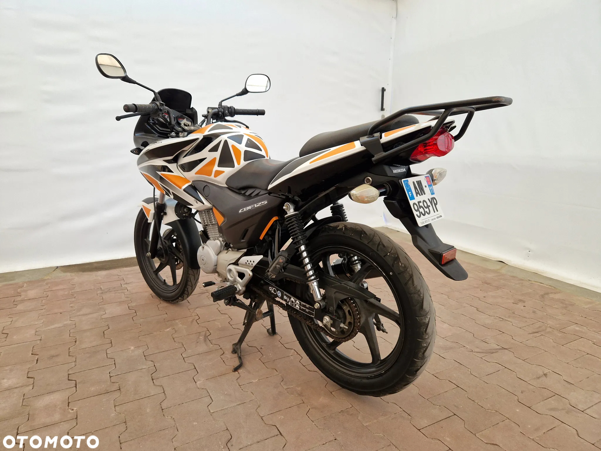 Honda CBF - 4