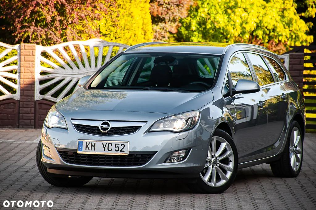 Opel Astra 1.4 Turbo Edition - 1