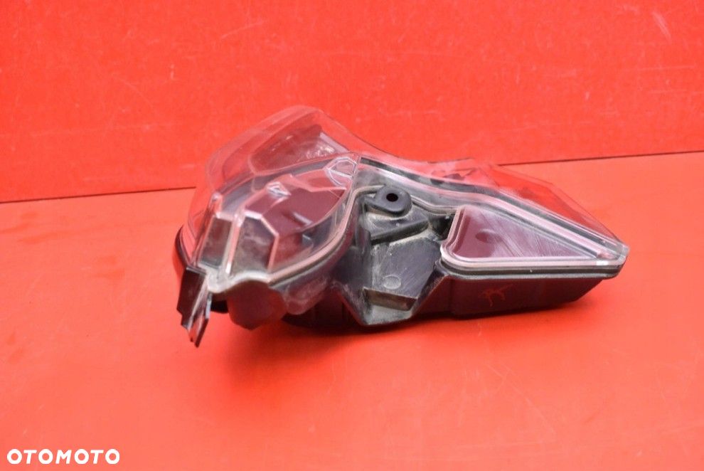 TOYOTA C-HR 1 I 16-20 PRAWA TYLNA LAMPA LED KLAPA ORYGINAŁ 81580-F4020-00 - 7