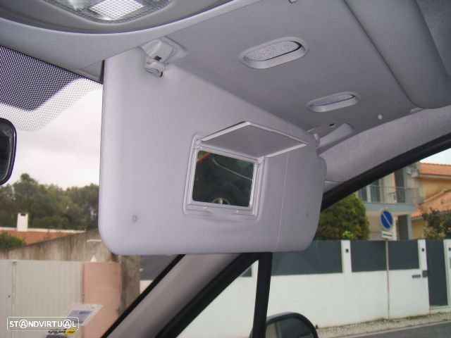 Citroën Berlingo 1.6 HDI FAP Multispace Exclusive - 25