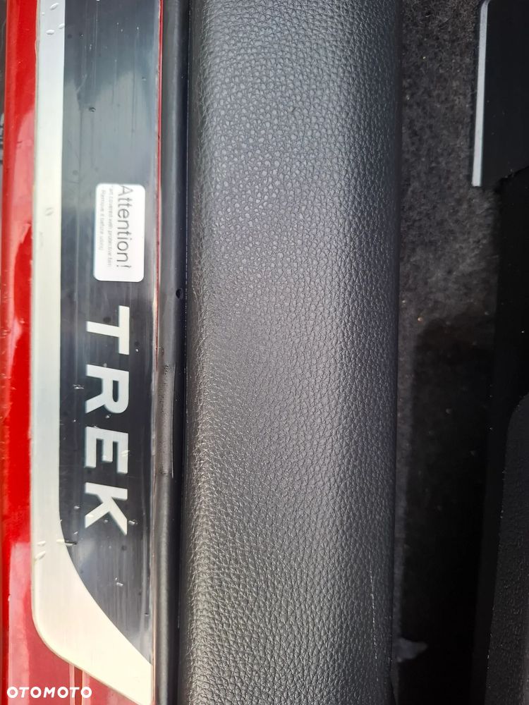 Toyota Corolla 2.0 Hybrid Trek - 23