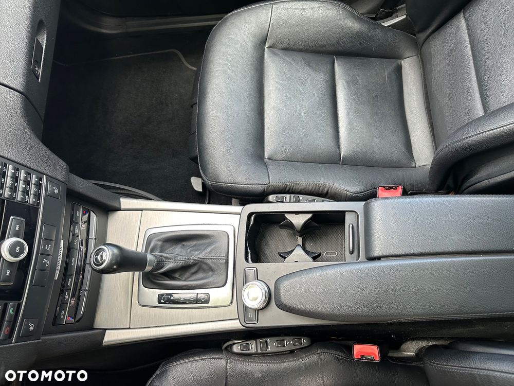 Mercedes-Benz Klasa E 250 CDI DPF BlueEFFICIENCY Automatik Avantgarde - 18