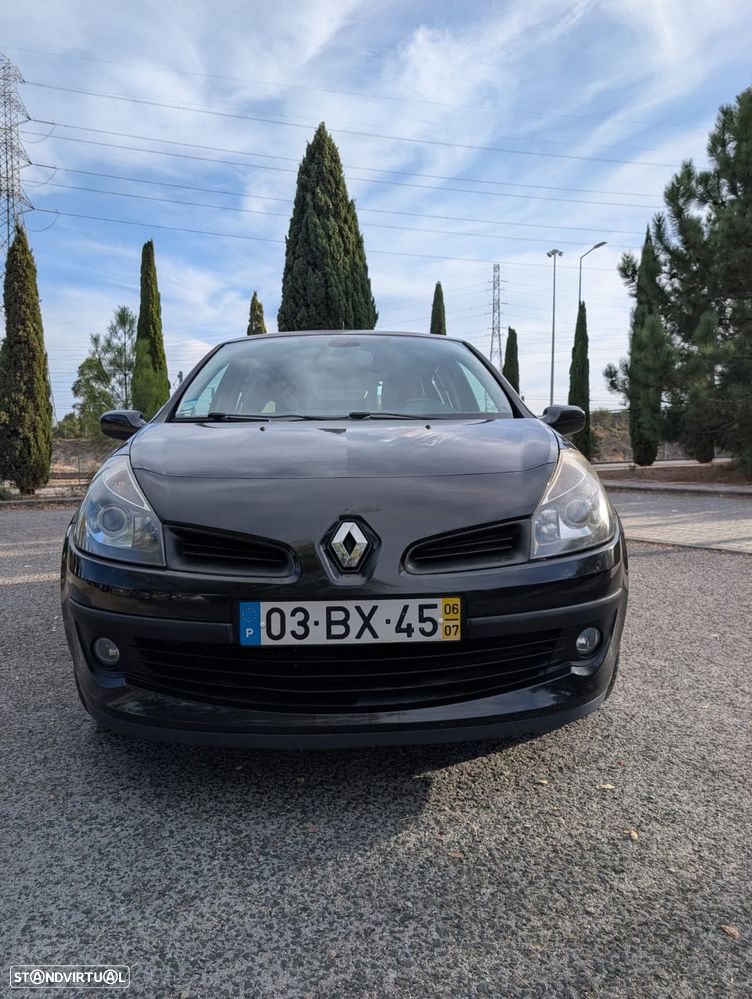 Renault Clio 1.5 dCi Dynamique S - 2