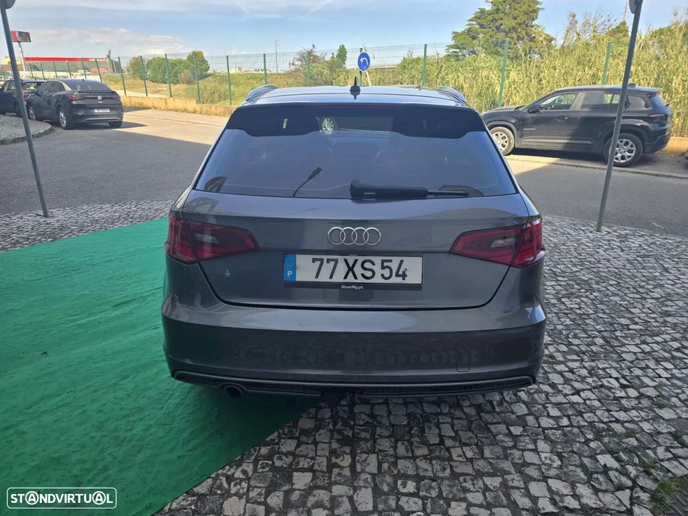 Audi A3 Sportback 1.6 TDI (clean diesel) S line Sport Pack - 3