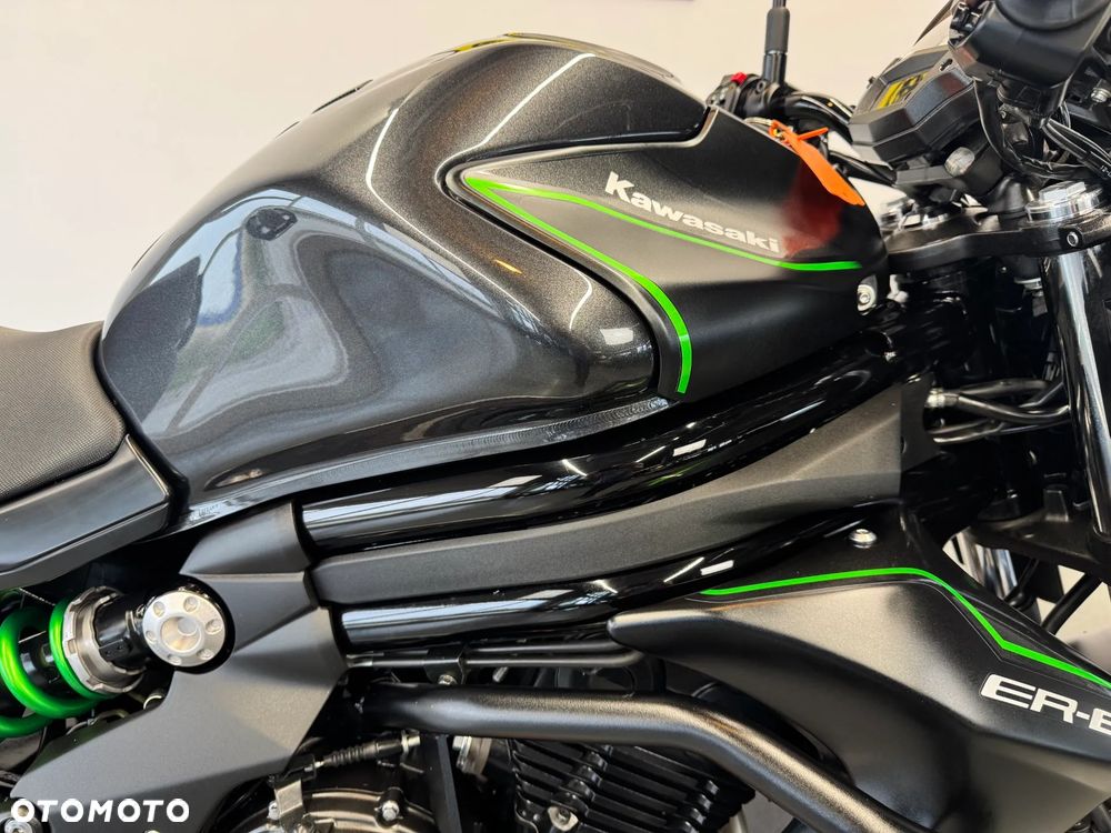 Kawasaki ER - 11