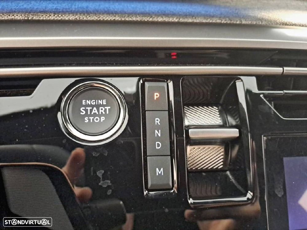 Peugeot 5008 1.2 Hybrid Allure e-DCS6 - 18