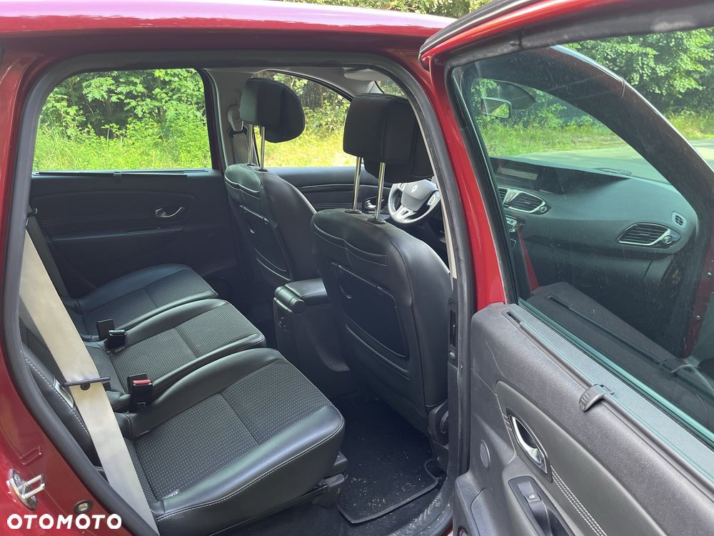 Renault Grand Scenic - 8