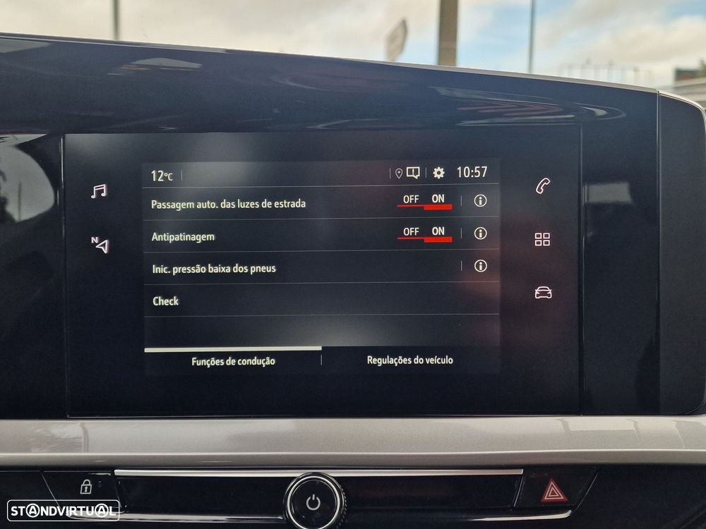 Opel Mokka 1.2 T Elegance AT - 32