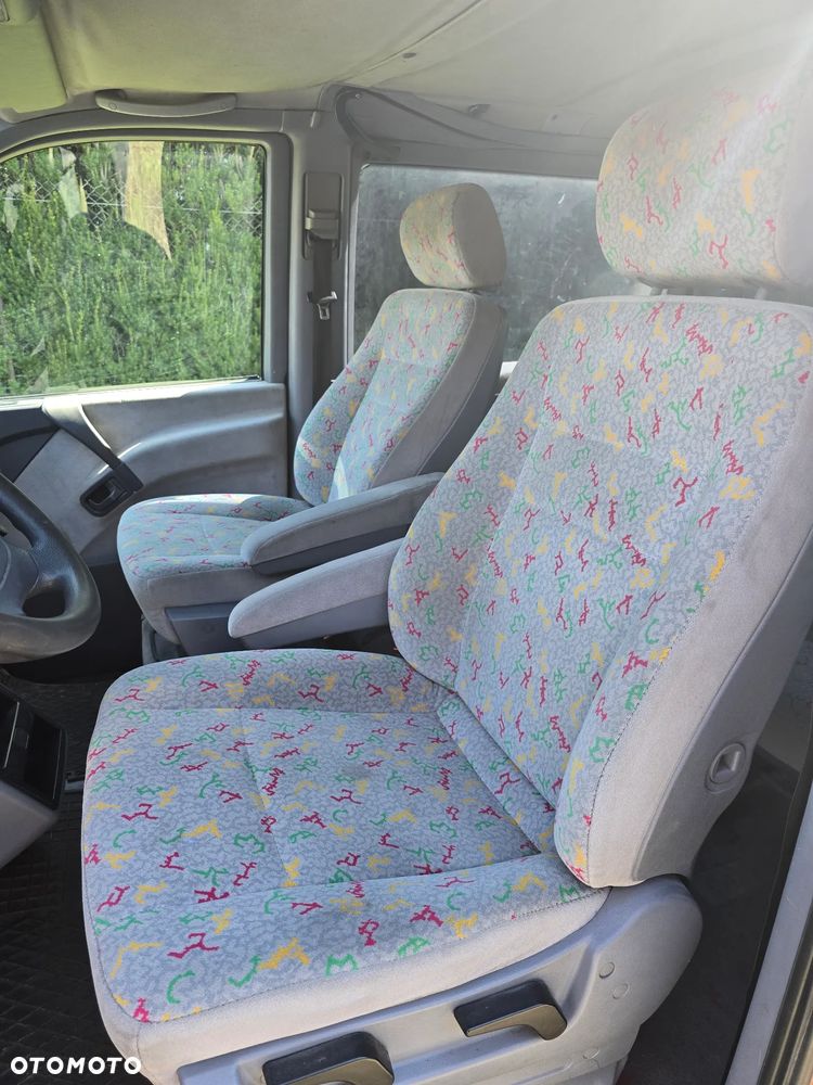 Mercedes-Benz Klasa V - 8