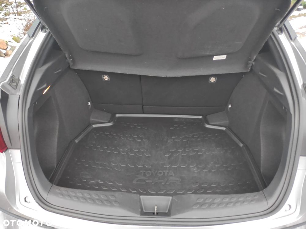 Toyota C-HR Style - 8