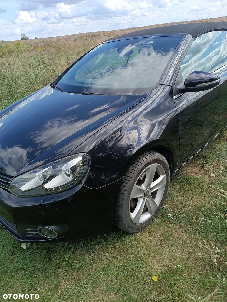Volkswagen Golf - 1
