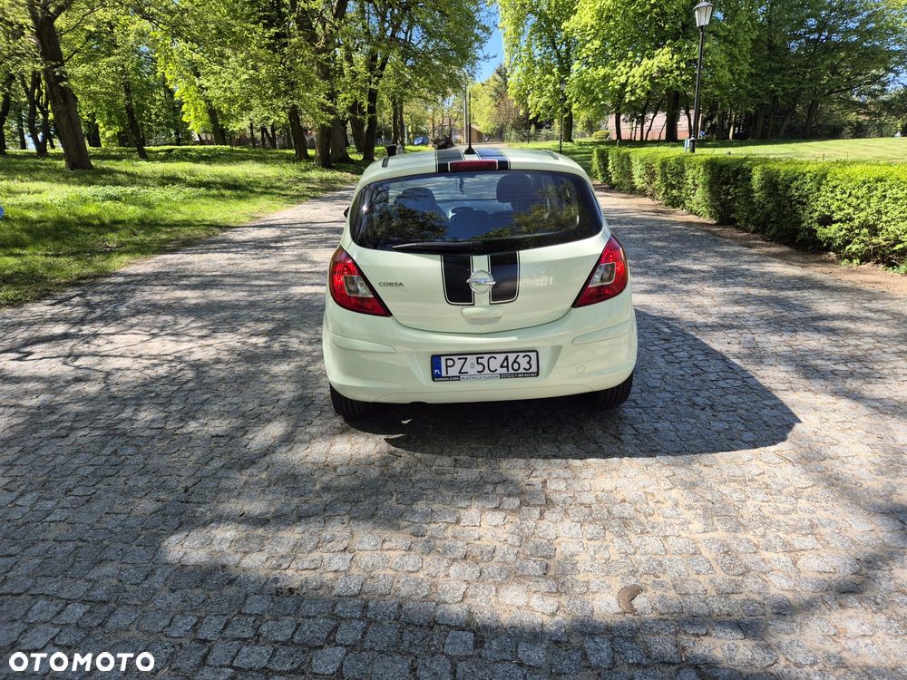 Opel Corsa 1.2 16V Enjoy - 2