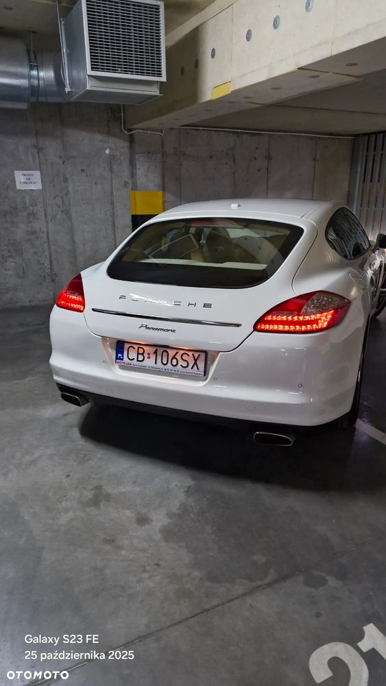 Porsche Panamera 4 PDK - 16