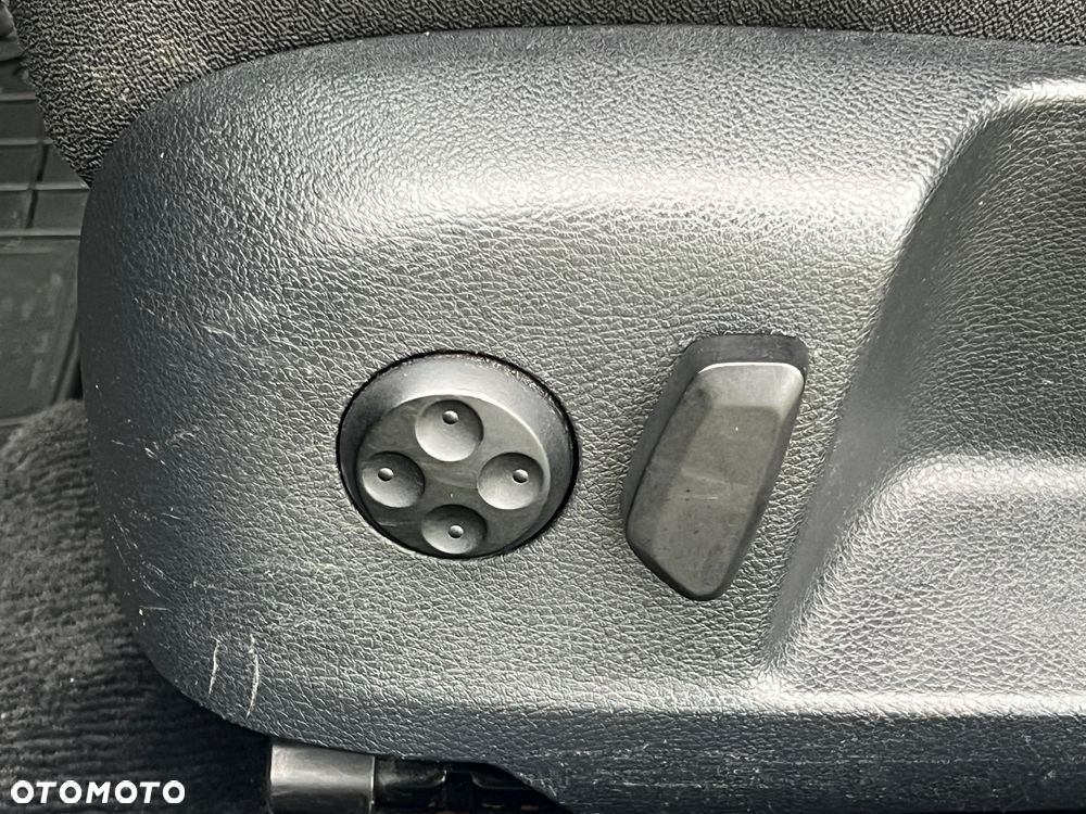 Volkswagen Passat 1.9 TDI Comfortline - 15