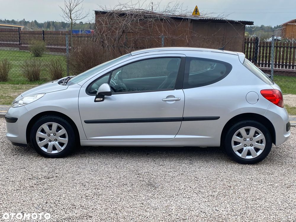 Peugeot 207 75 Urban Move - 9