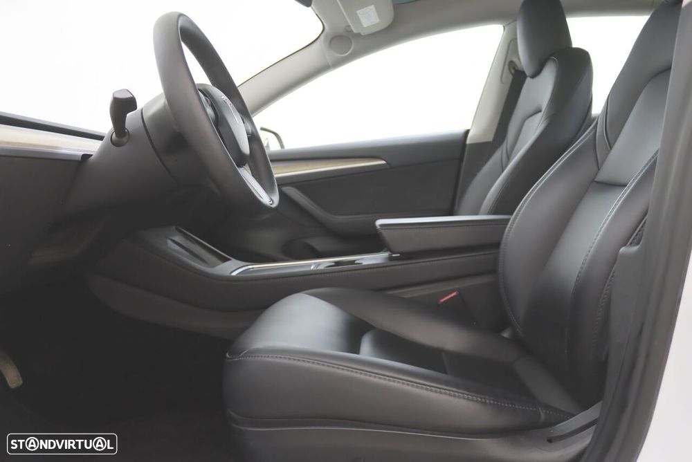 Tesla Model 3 Standard Range Plus RWD - 5