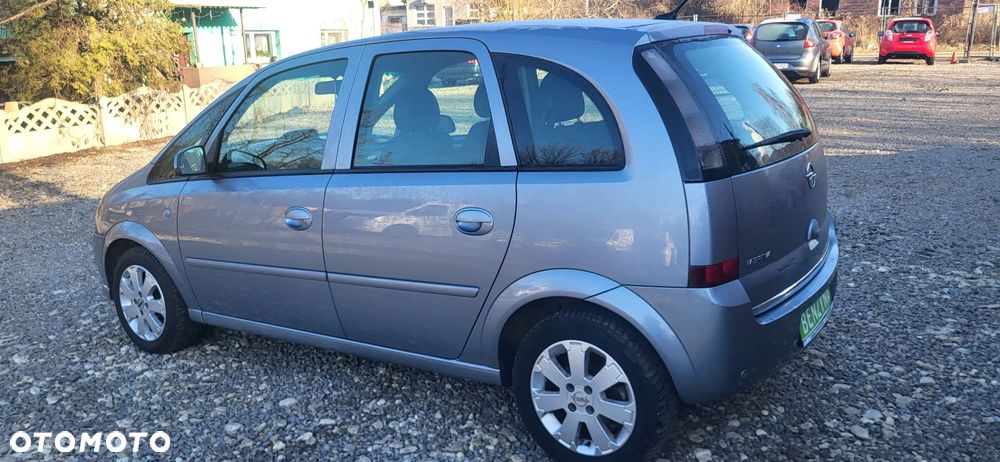 Opel Meriva - 38