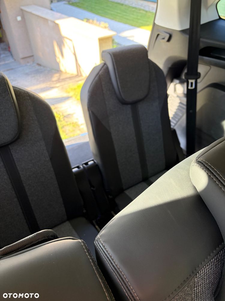 Peugeot 5008 1.2 PureTech Allure S&S EAT6 - 10