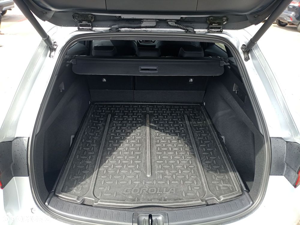 Toyota Corolla 1.8 Hybrid Style - 10