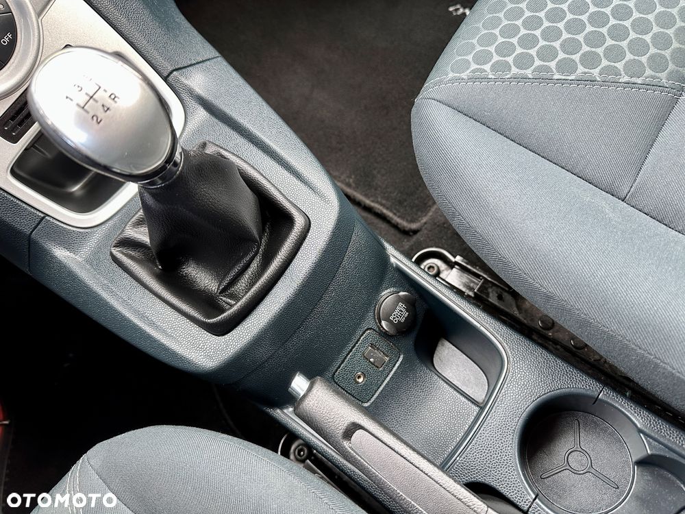 Ford Fiesta 1.4 Titanium EU5 - 33