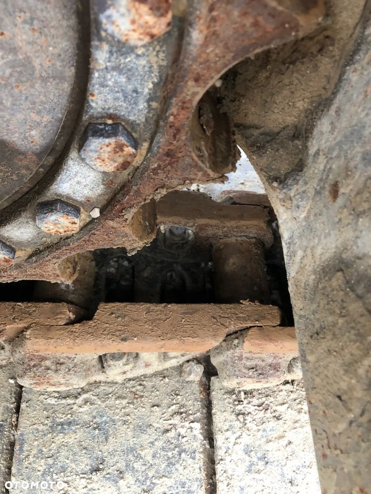 Komatsu PC 210LC-8 - 13