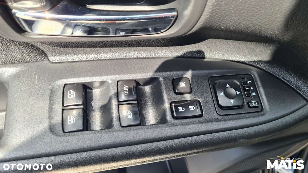 Mitsubishi Outlander - 24