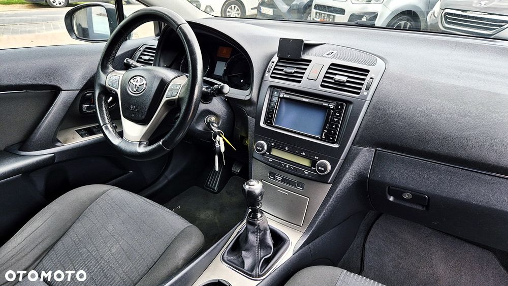 Toyota Avensis 2.0 Sol plus NAVI - 37
