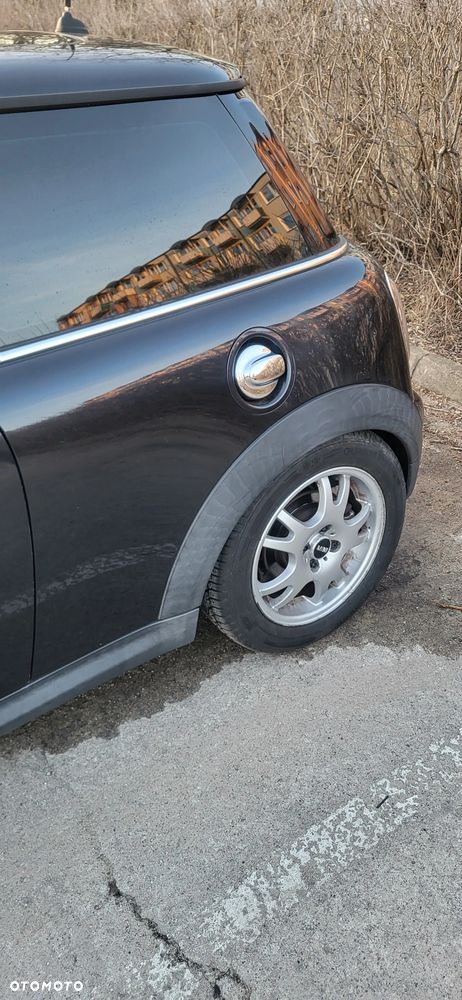 MINI Cooper Standard - 5