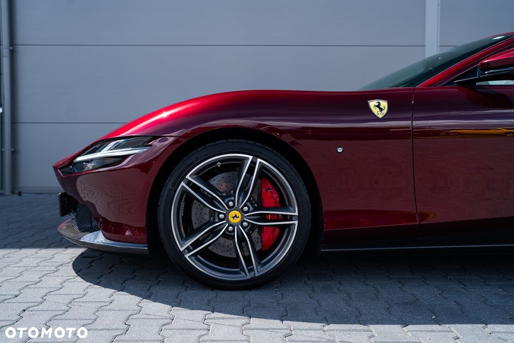 Ferrari Roma - 11