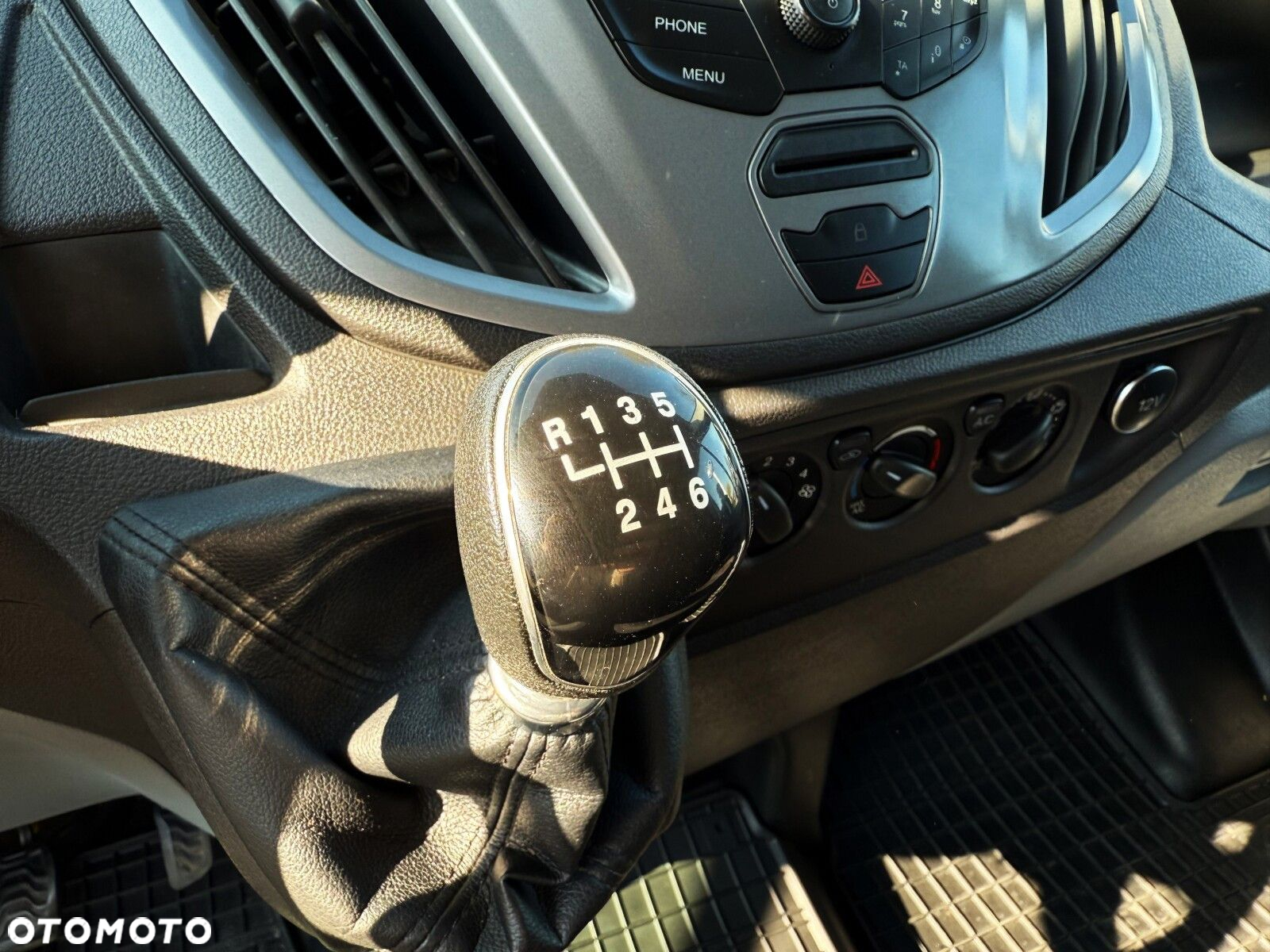 Ford transit Trend - 16