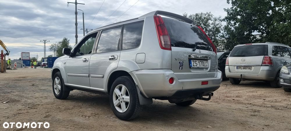 Nissan X-Trail 2.2 dCi Sport - 11
