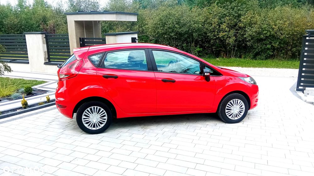 Ford Fiesta 1.4 TDCi Ambiente - 12