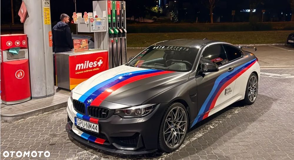 BMW M4 Coupe - 24