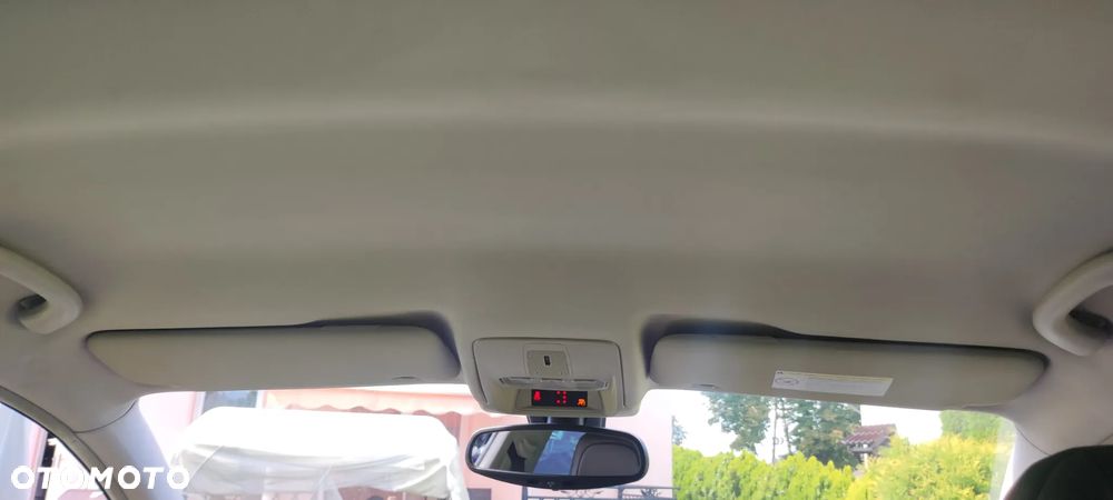 Citroën C5 2.2 HDi Exclusive Equilibre Navi - 14